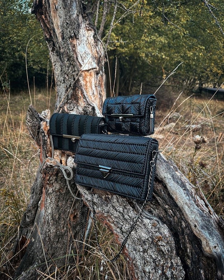 Nakışlı Siyah Deri Kadın Omuz Çantası - Görsel 2