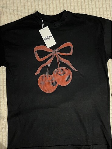 Flu cherry???? oversize tee