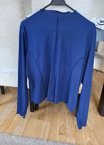 H&M H&M marka jarse parmak geçmeli bluz ????