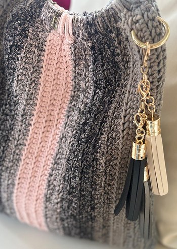 Elörgüsü deri püskül detay çanta  - Görsel 6