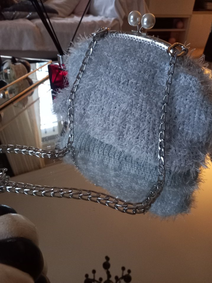 beyaz sakallı ip inci detay gece çantası - Görsel 4