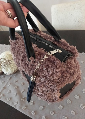 El örgüsü Kürklü deri detay El Çantası - Görsel 12