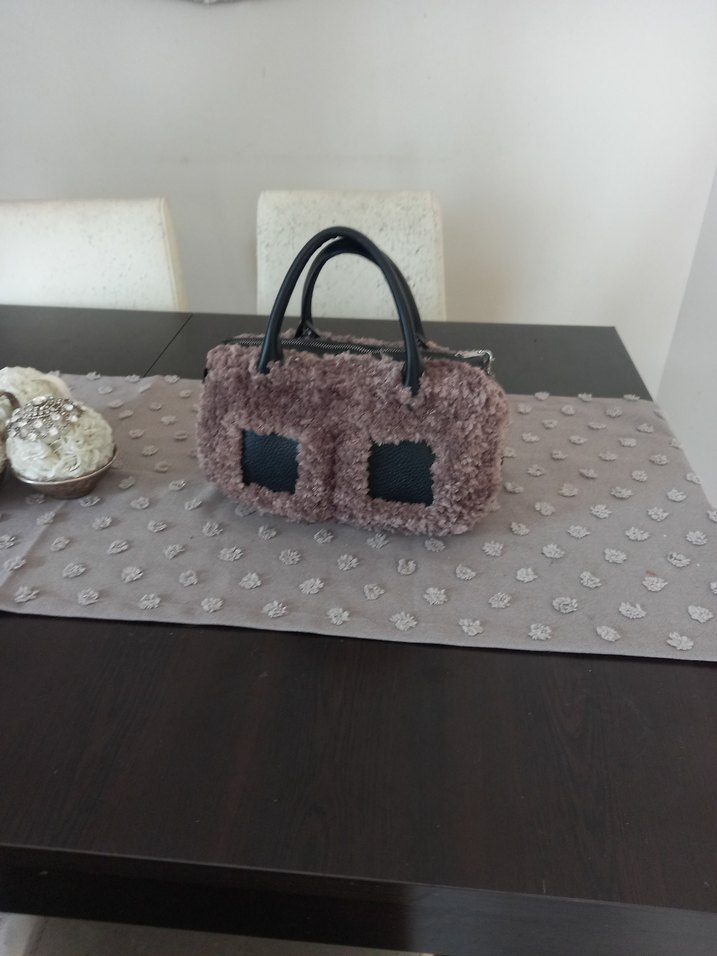 El örgüsü Kürklü deri detay El Çantası - Görsel 3