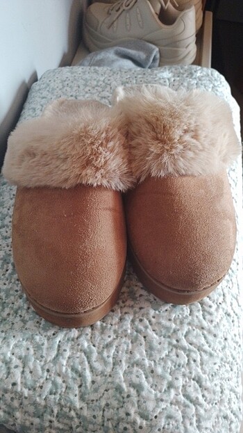 37 Beden camel Renk Terlik