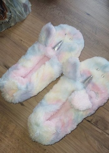 Peluş Ev Terliği - Görsel 2