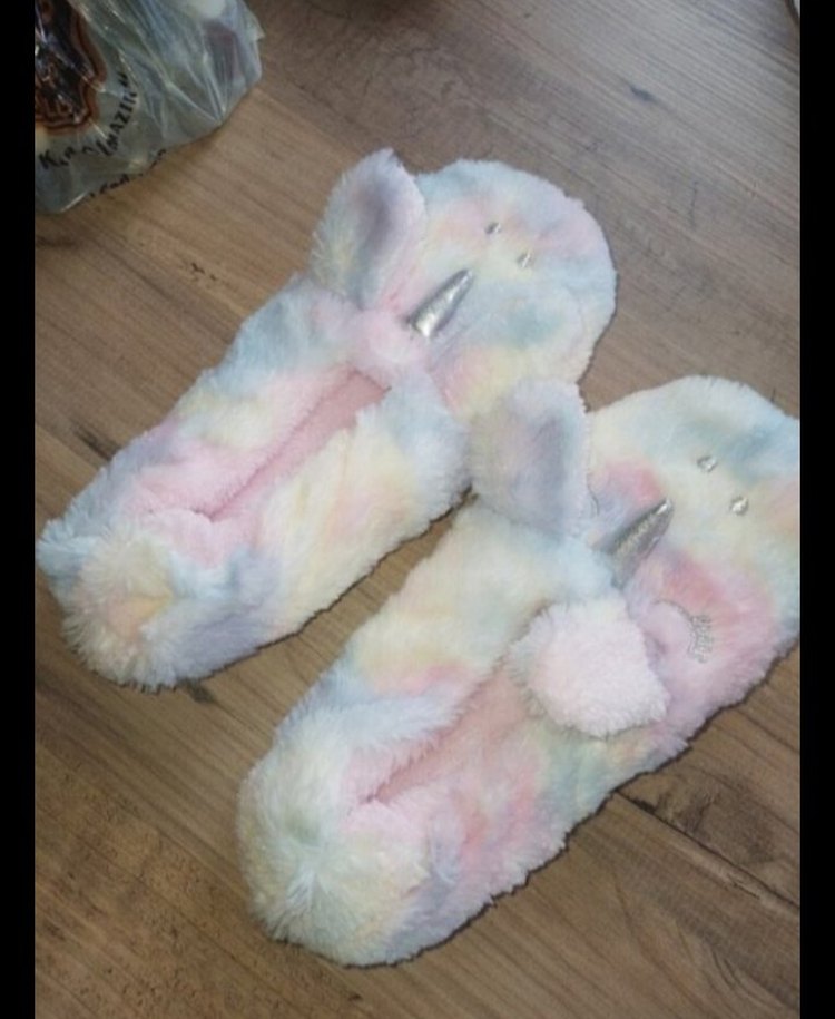 Peluş Ev Terliği - Görsel 2