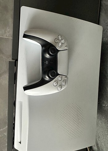 PlayStation 5 Oyun Konsolu - Görsel 3