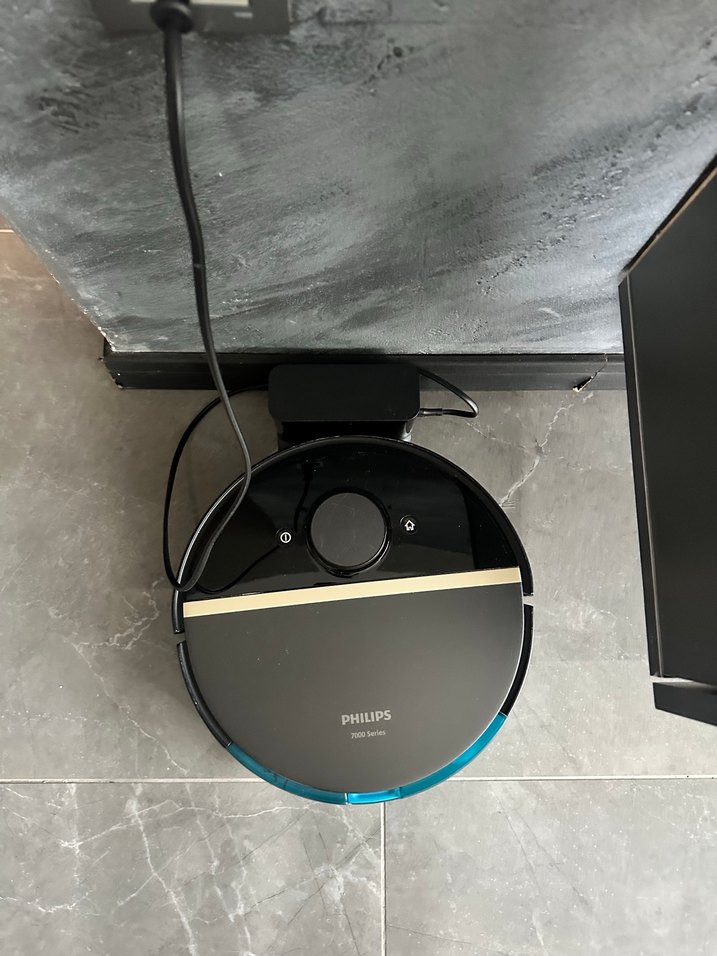 Philips Siyah Robot Süpürge - Görsel 2