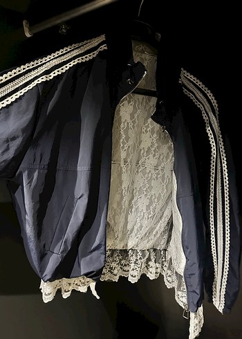 Dantel Detaylı Gri Mavi Midi Ceket - Görsel 4