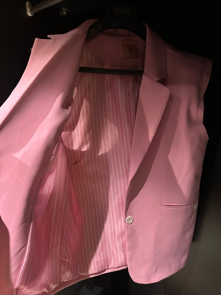 Pembe Düğmeli Kolsuz Midi Blazer - Görsel 3