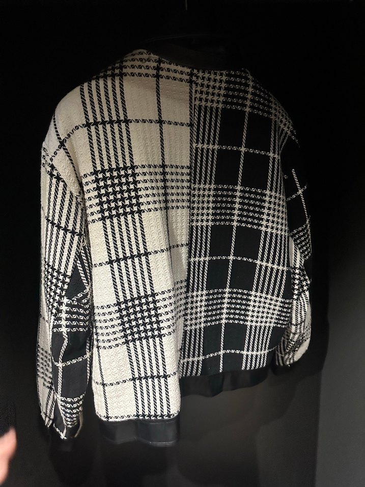 Düğmeli Siyah Deri Ekose Kadın Ceket - Görsel 4