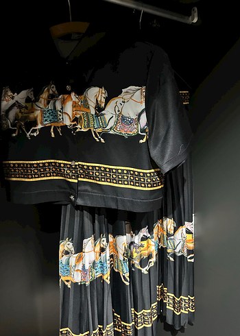 Siyah Baskılı Uzun Kadın Elbise - Görsel 9