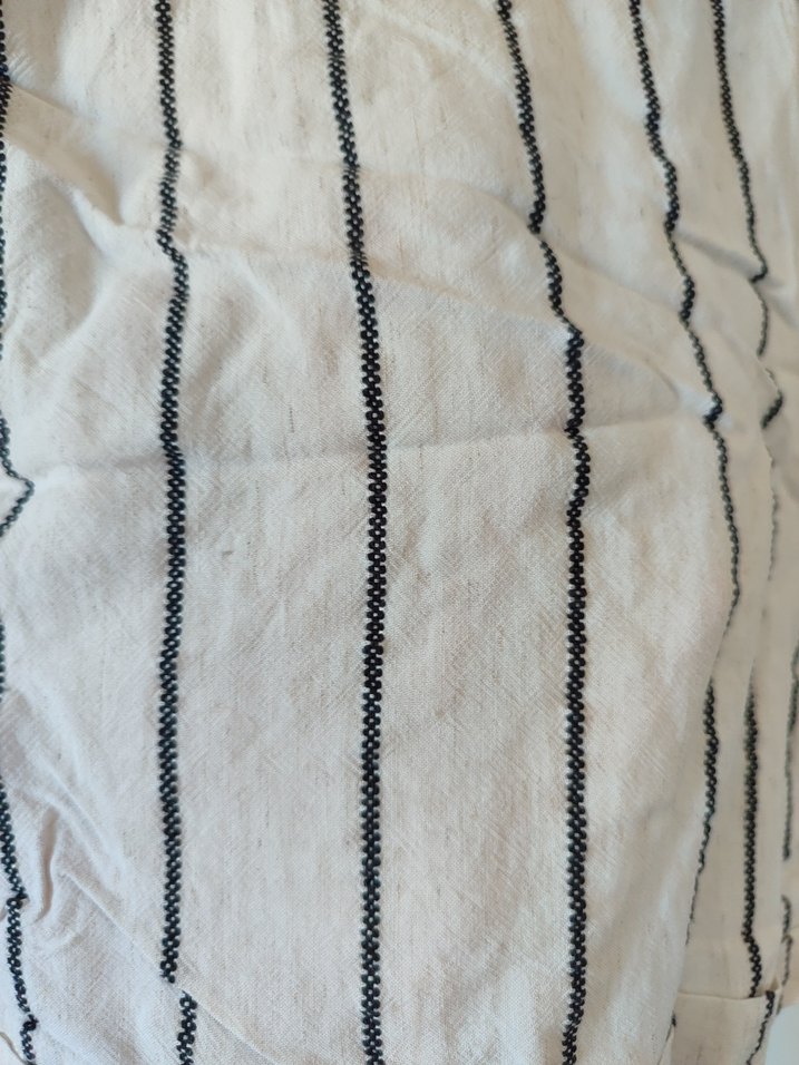 Beyaz Çizgili Keten Mini Şort - Görsel 3