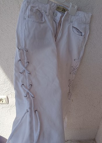 Beyaz Kadın Denim Bağcıklı Geniş Paça Pantolon