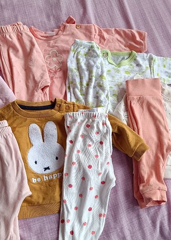 Uzun Kollu Düğmeli Bebek Kız Takımı Pembe - Görsel 6