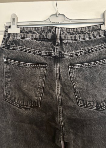 Gri Belden Kemerli Bol Kesim Kadın Kot Pantolon - Görsel 8