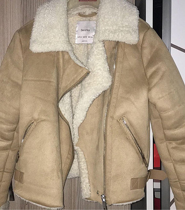 xs Beden İÇİ YÜNLÜ BERSHKA KABAN
