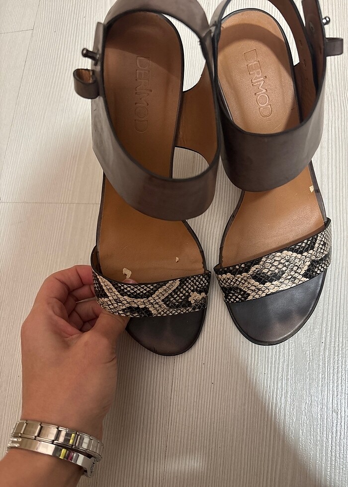 Derimod topuklu ayakkabı - Görsel 3