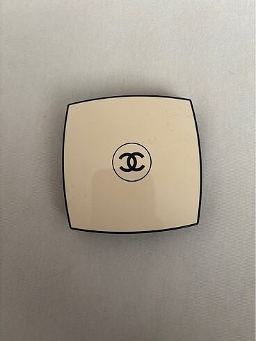Chanel sheer powder