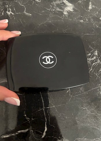 Chanel Koyu Pembe Göz Farı Paleti - Görsel 3