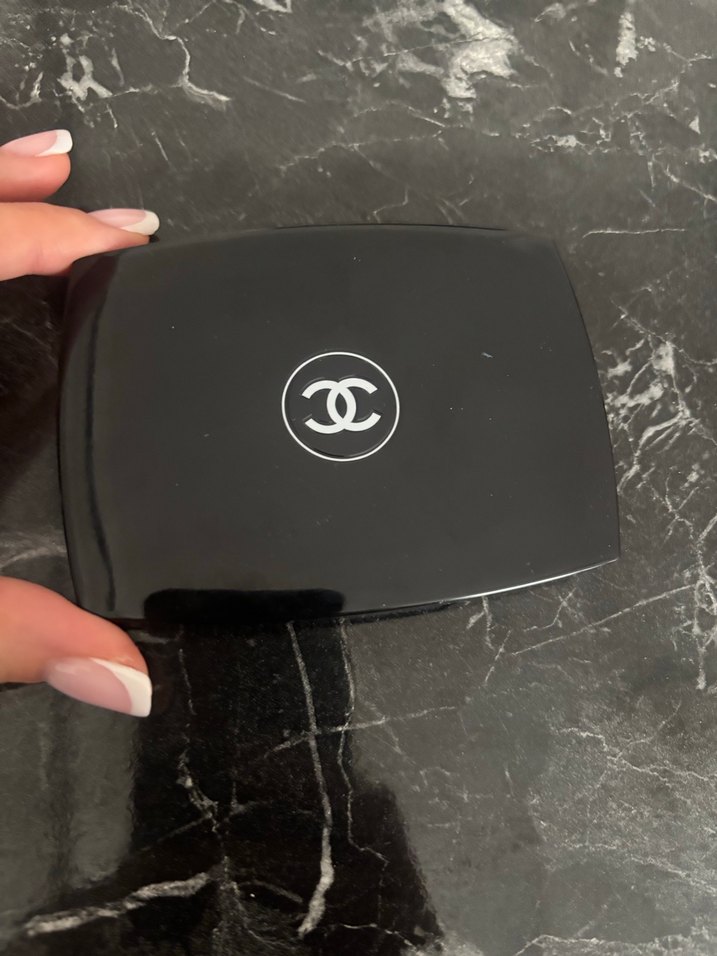 Chanel Koyu Pembe Göz Farı Paleti - Görsel 3