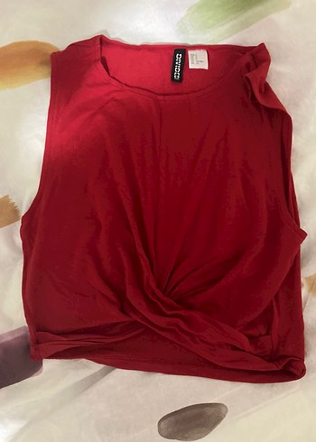 H&M hm kırmızı sıfır kollu bluz