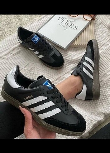 Samba spor ayakkabı