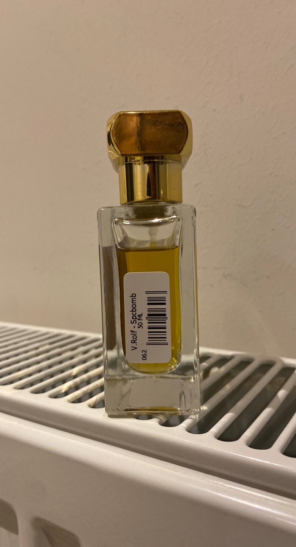 MFY erkek parfüm- V. Rolf spicebomb extrem muadili - Görsel 2