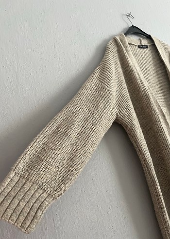 Bej Uzun Örme Yün Hırka - Görsel 2