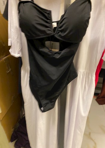 Siyah Kemerli İnce Askılı Kadın Mayo - Görsel 2