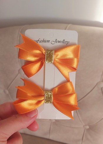 Turuncu Fiyonk Detaylı Çocuk Toka Seti - Görsel 2