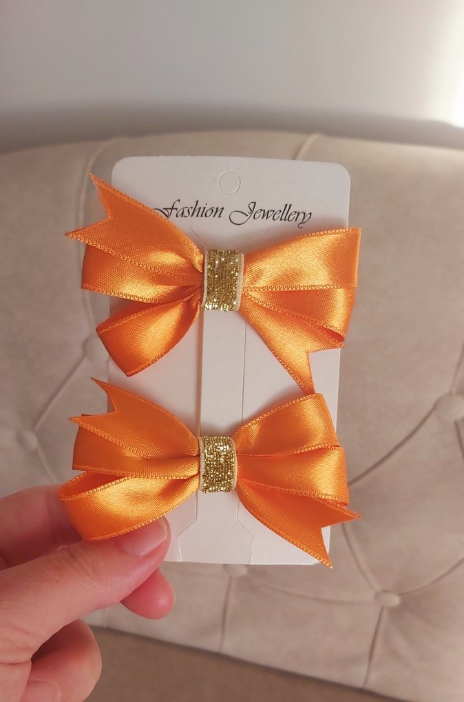 Turuncu Fiyonk Detaylı Çocuk Toka Seti - Görsel 2