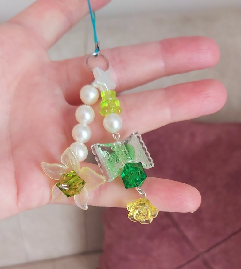 Boncuklu Pastel Yeşil Bohem Çiçek Charm - Görsel 2