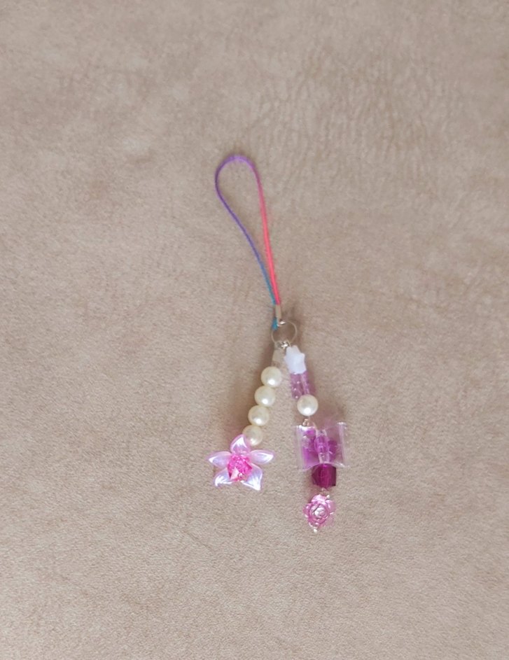 mor Boncuklu Çiçekli Kadın Charm - Görsel 2