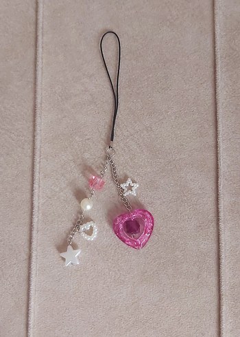 Kalpli Kadın Charm - Görsel 2