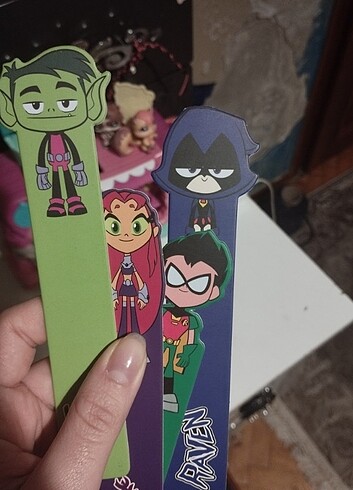 Tren Titans go karakter ayraçları DC comics