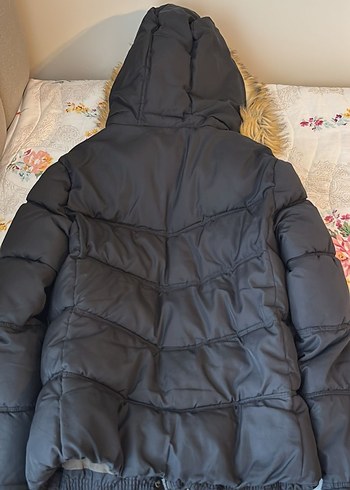 l Beden siyah Renk Kürk Detaylı Kadın Mont