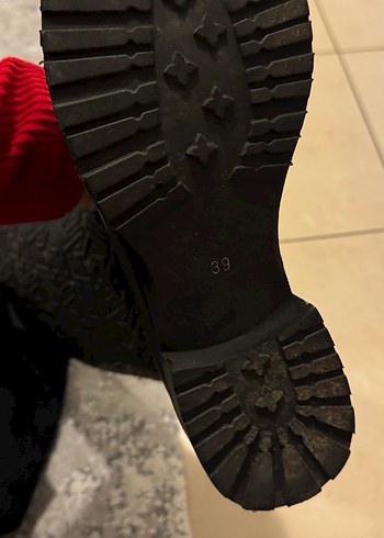 Kadın Siyah Desenli Deri Dizüstü Tokalı Botlar elle marka - Görsel 3