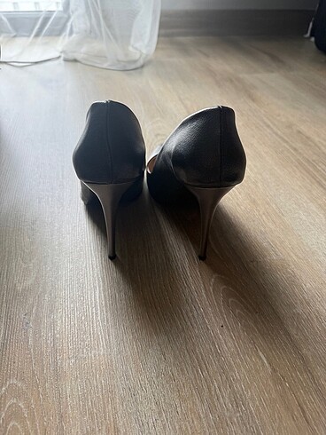 Diğer Stiletto