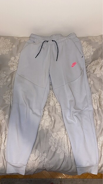 Nike tech fleece alt