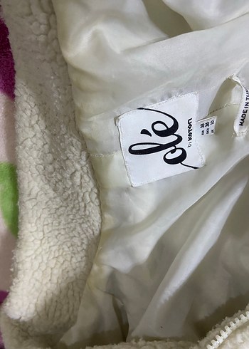 Kadın Beyaz Peluş Fermuarlı Ceket - Görsel 2