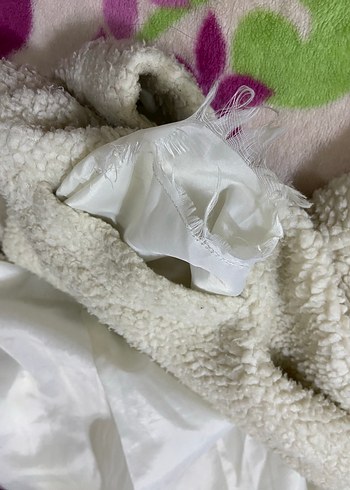 Kadın Beyaz Peluş Fermuarlı Ceket - Görsel 3