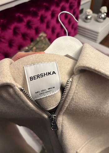 Bershka Fermuarlı Bej Kadın Kısa Kaban