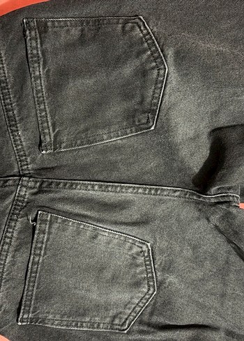 Siyah Yırtık Bol Paça Jean - Görsel 4