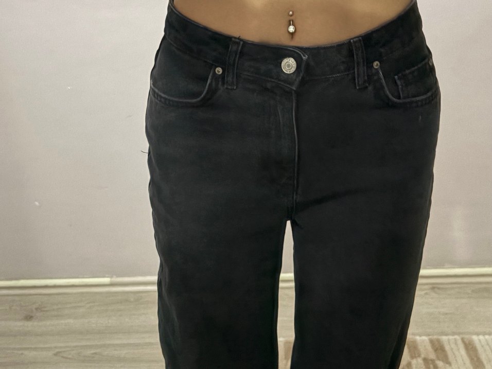 Siyah Yırtık Bol Paça Jean - Görsel 3