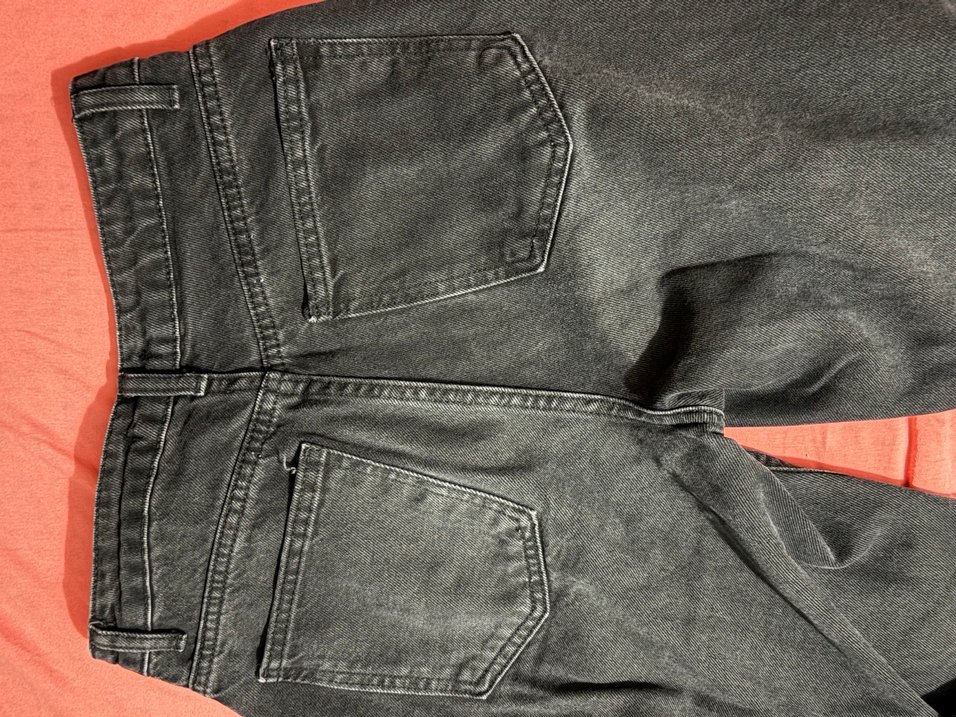 Siyah Yırtık Bol Paça Jean - Görsel 4