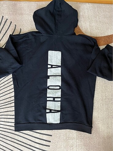 Sweatshirt Sırt Baskılı
