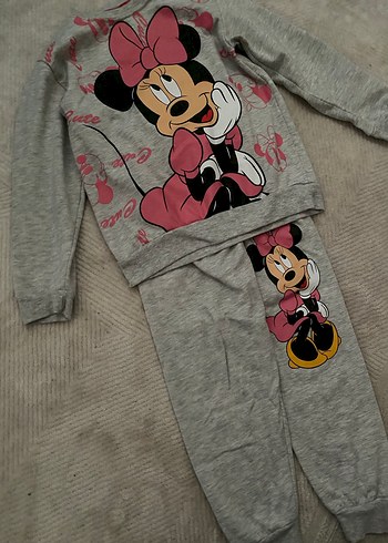 Kız Çocuk Gri Minnie Mouse Baskılı Takım - Görsel 2