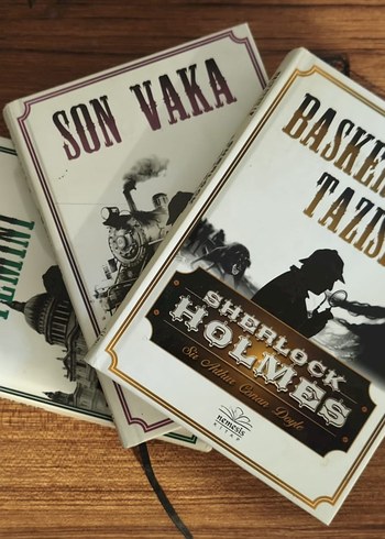 Sherlock Holmes 3 Kitap Seti - Görsel 2
