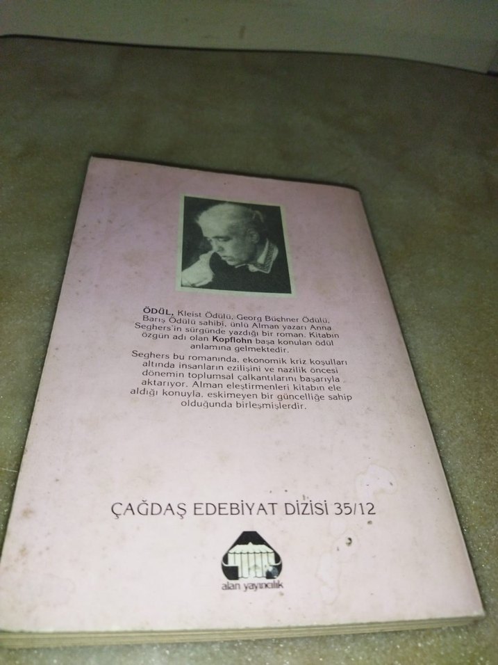 Ödül - Arma Seghers Şiir Kitabı - Görsel 3
